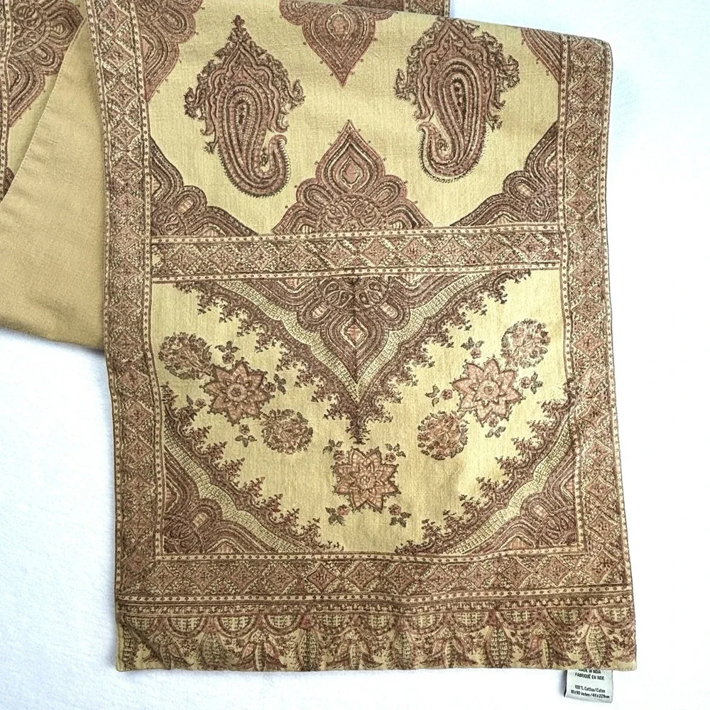 POTTERY BARN 100% Cotton PAISLEY Medallion 18” X 90” Table Runner Tan Camel Red